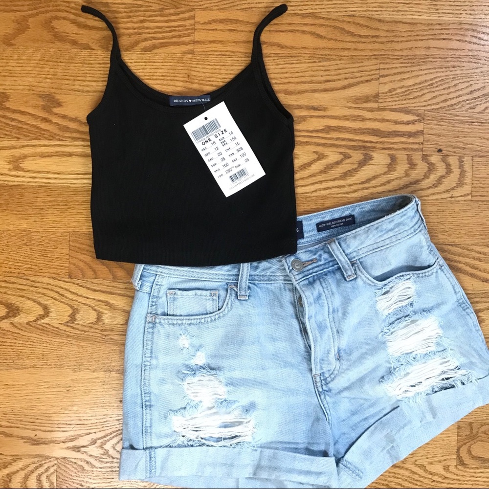 NWT Brandy Melville cropped and ribbed tank top - Picture 1 of 3